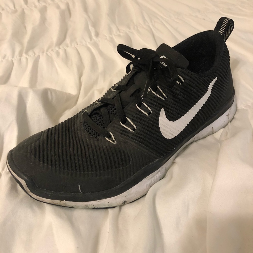 Black Nike Running Shoes